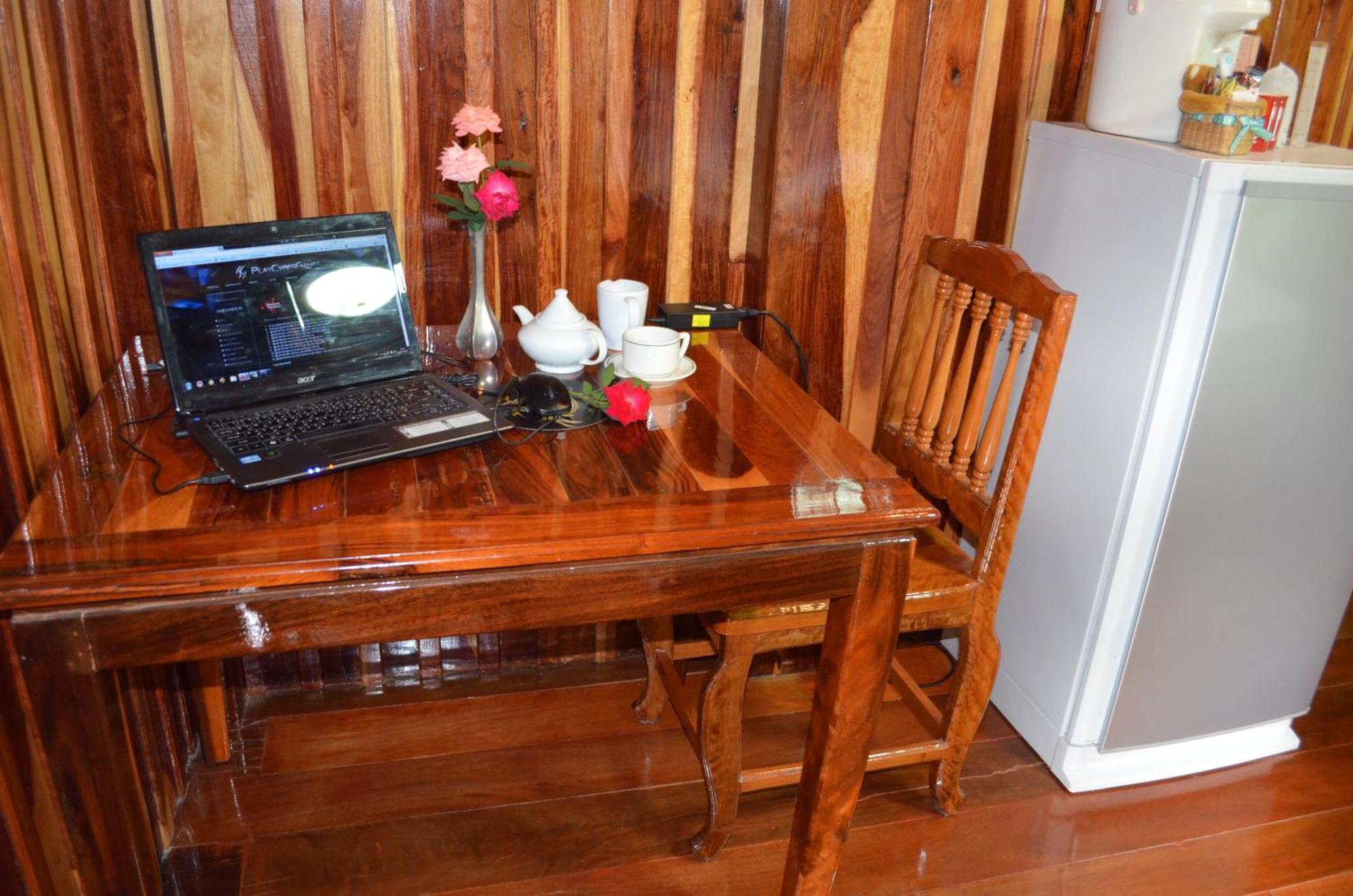 Home Stay Stc Bed And Breakfast 우돈타니 외부 사진